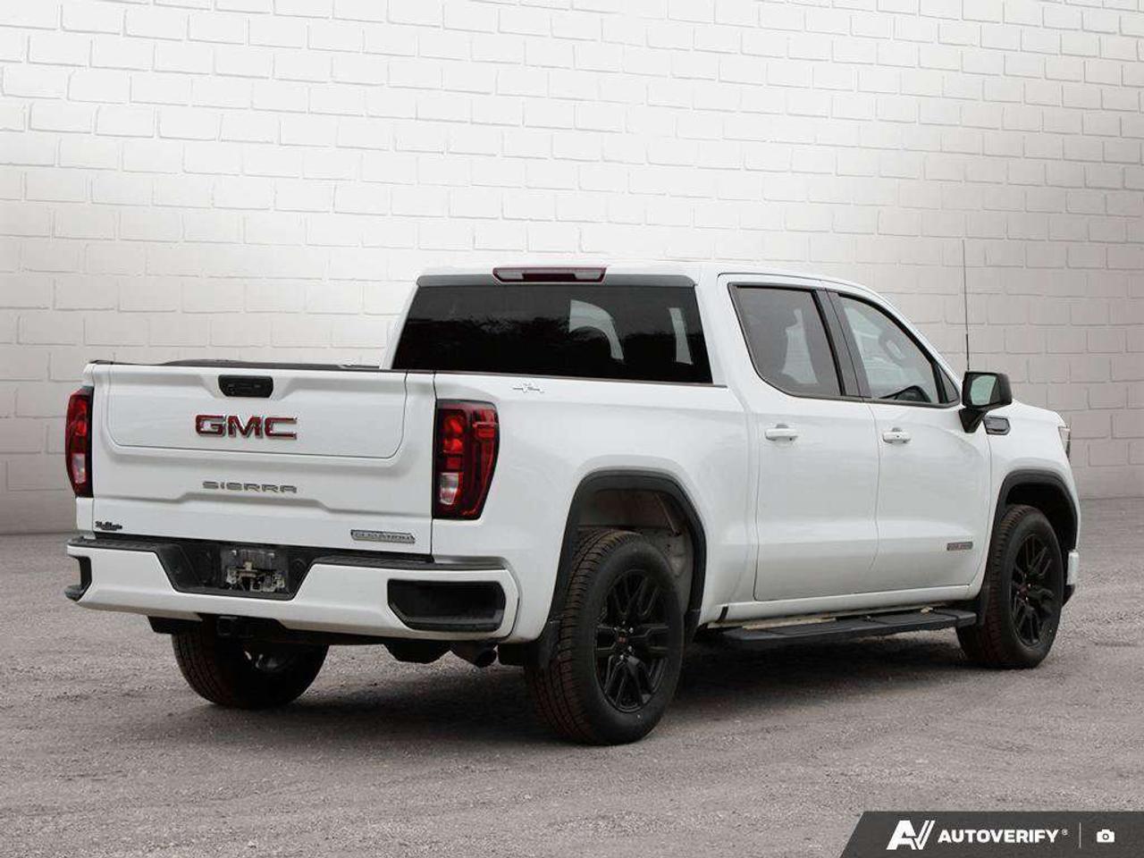 2022 GMC Sierra 1500 ELEVATION, 2.7L 4-CYL, 4X4, ALLOYS, CLOTH, 1-OWNER, MACMASTER ORIGINAL, CERTIFIED PREOWNED! Photo