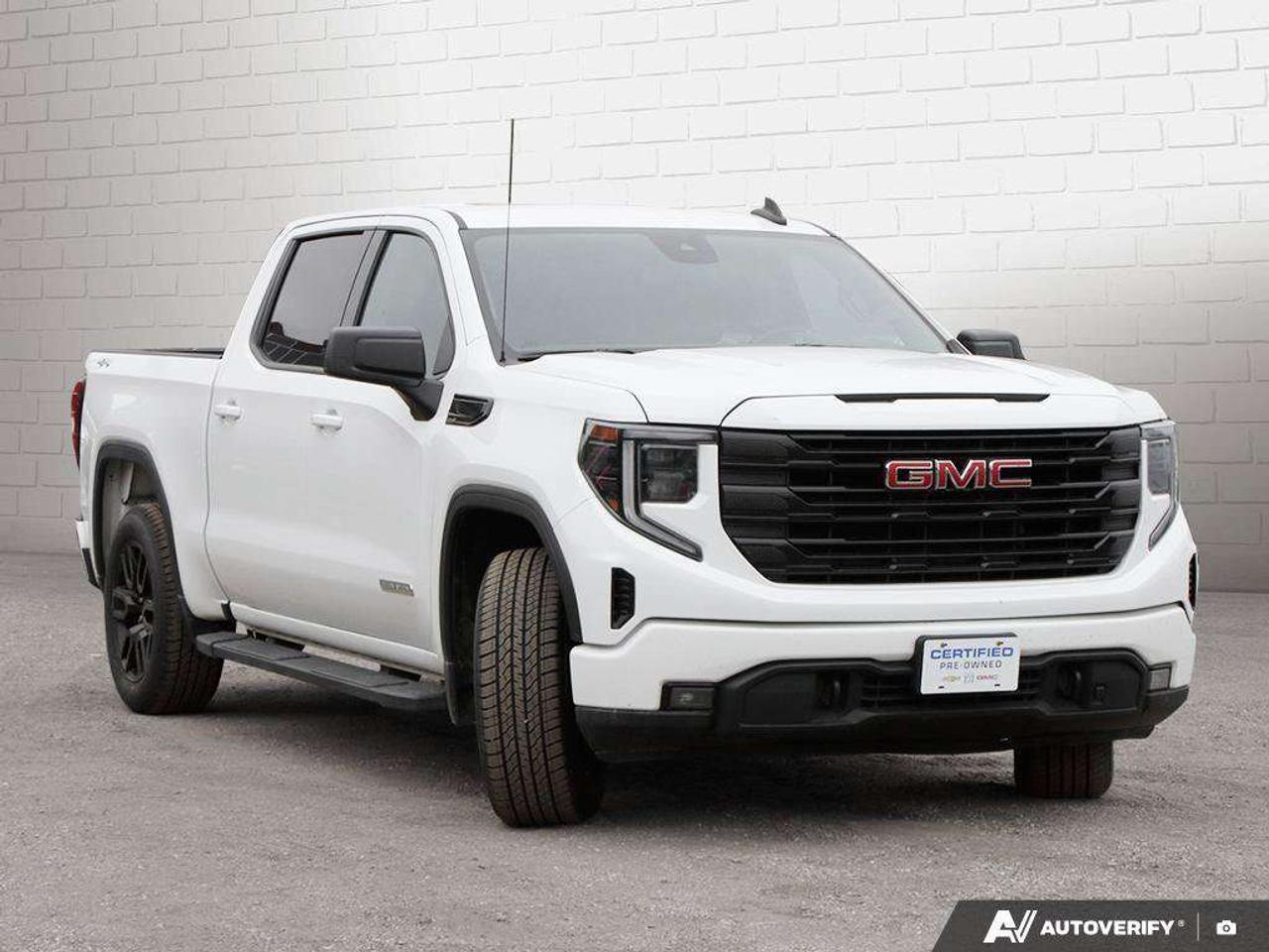 2022 GMC Sierra 1500 ELEVATION, 2.7L 4-CYL, 4X4, ALLOYS, CLOTH, 1-OWNER, MACMASTER ORIGINAL, CERTIFIED PREOWNED! Photo