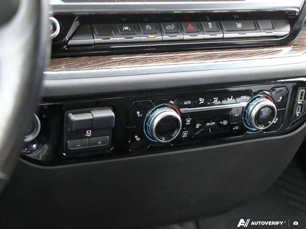 2022 GMC Sierra 1500 ELEVATION, 2.7L 4-CYL, 4X4, ALLOYS, CLOTH, 1-OWNER, MACMASTER ORIGINAL, CERTIFIED PREOWNED! Photo
