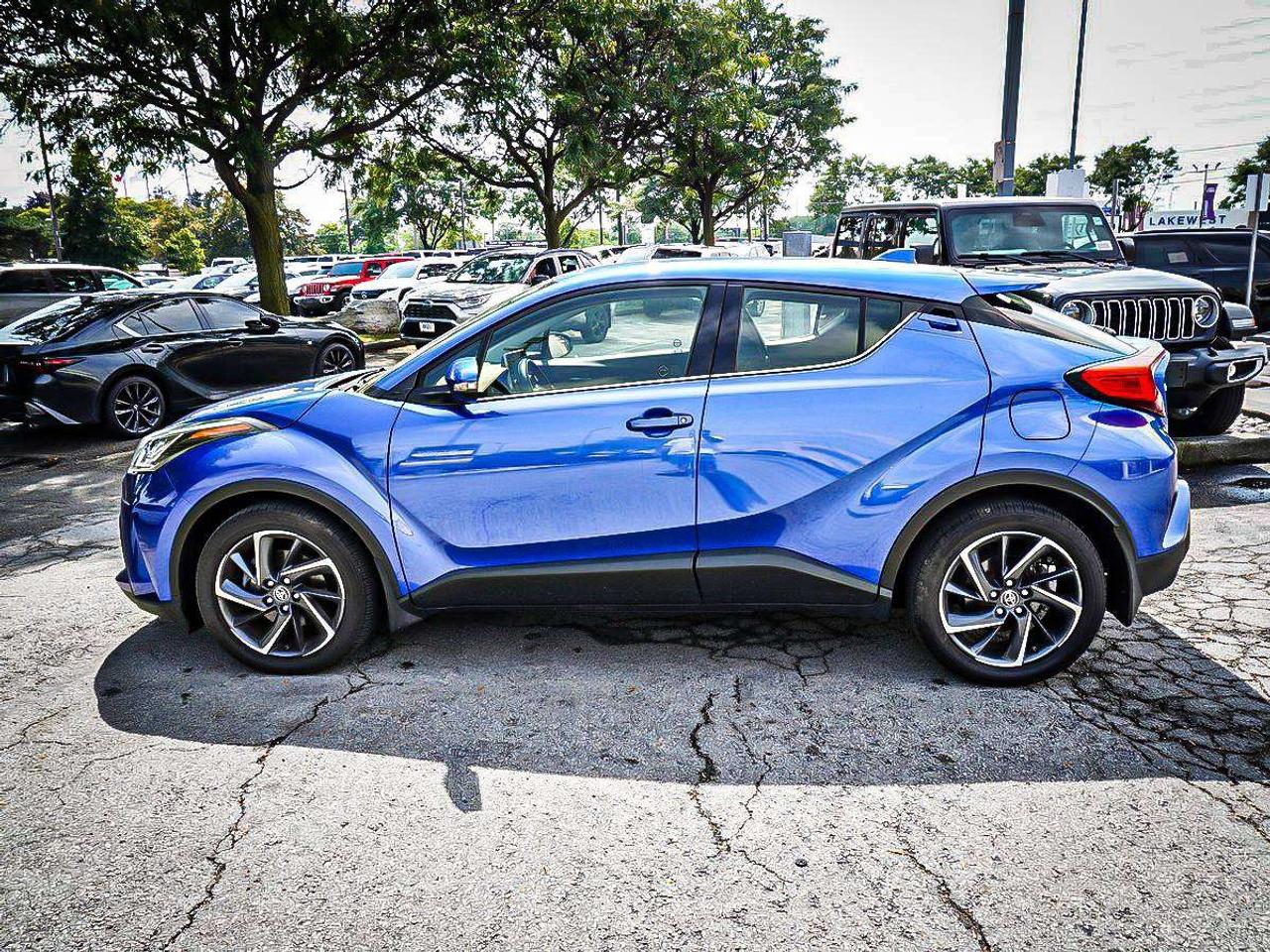 2020 Toyota C-HR  Photo