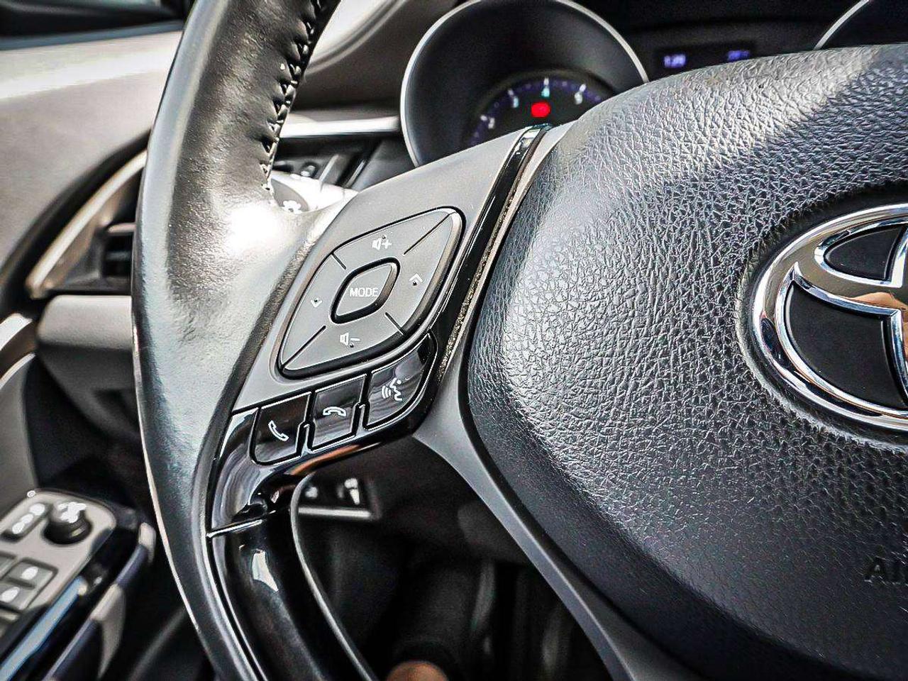 2020 Toyota C-HR  Photo