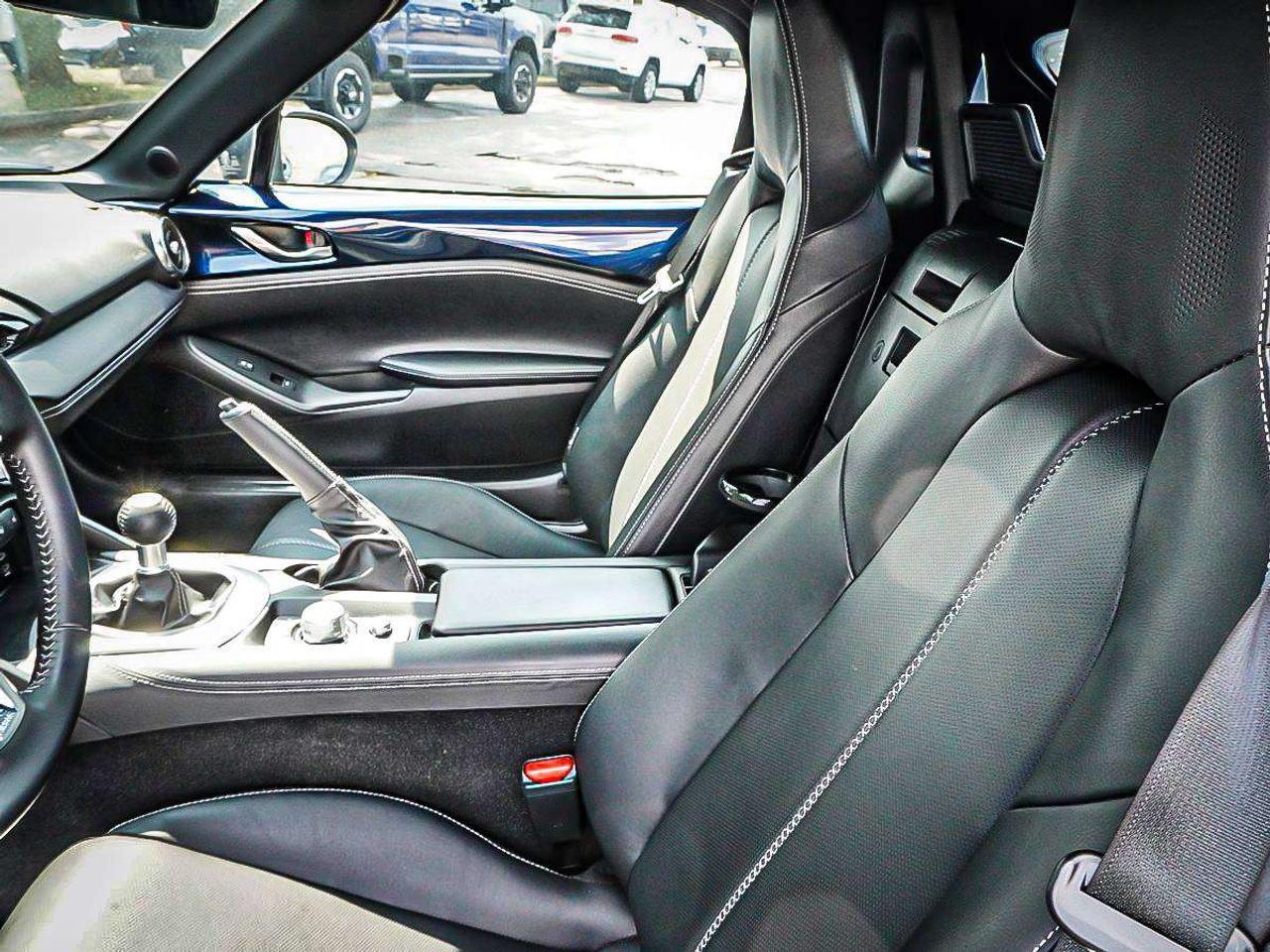 2025 Mazda MX-5  Photo