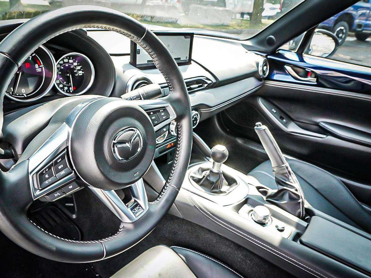 2025 Mazda MX-5  Photo