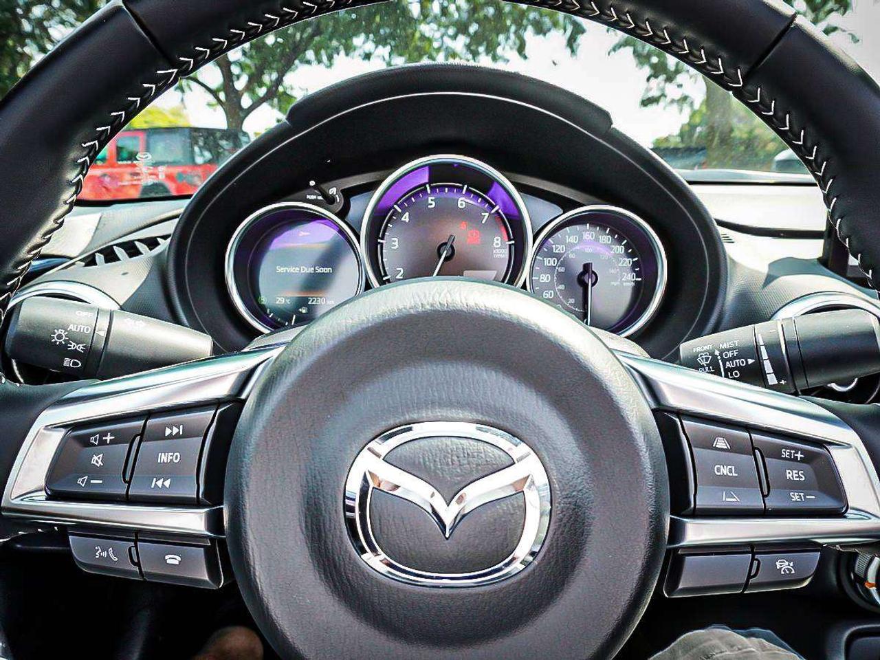 2025 Mazda MX-5  Photo