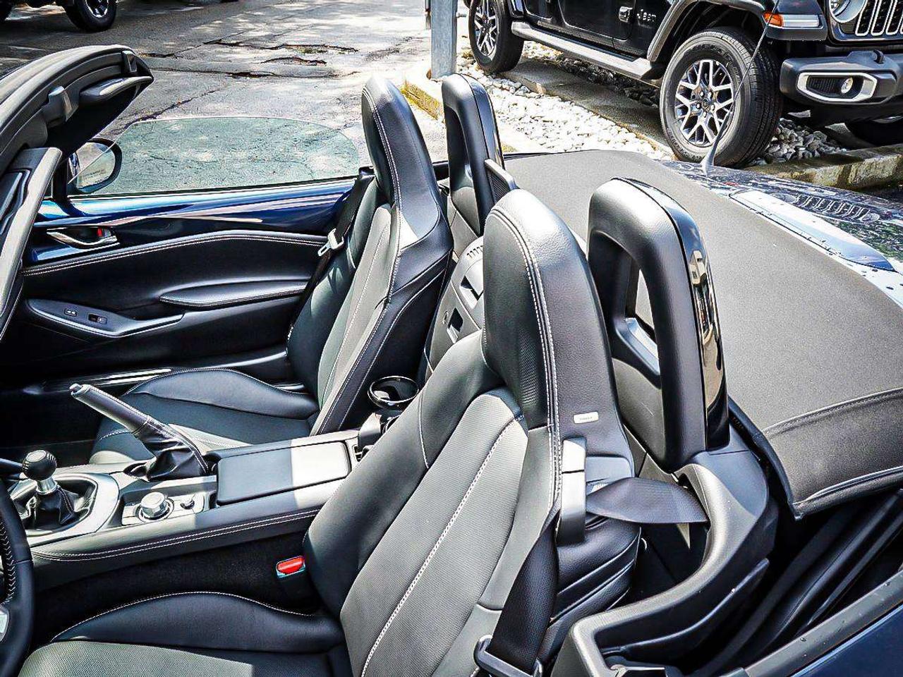2025 Mazda MX-5  Photo