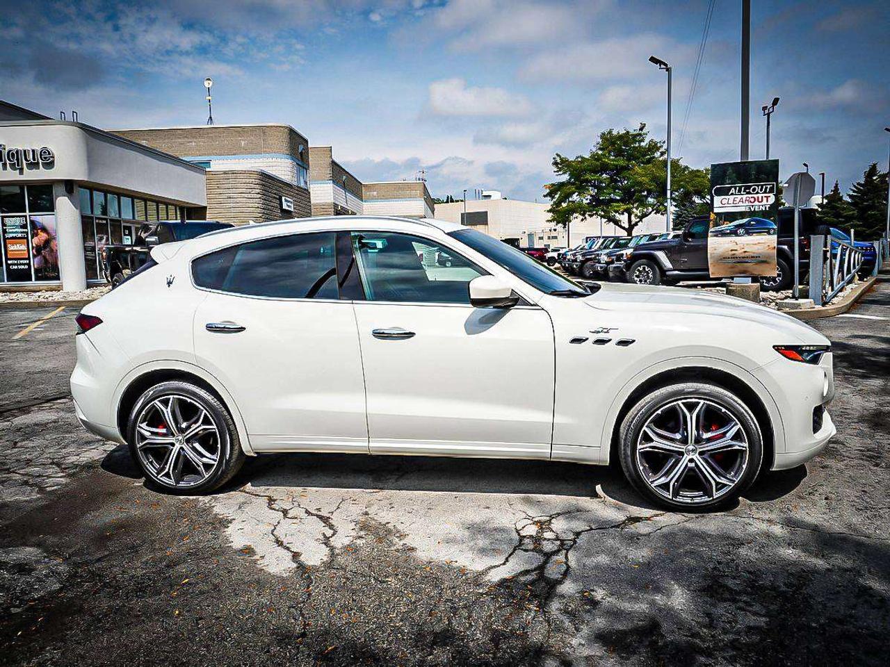 2023 Maserati Levante  Photo