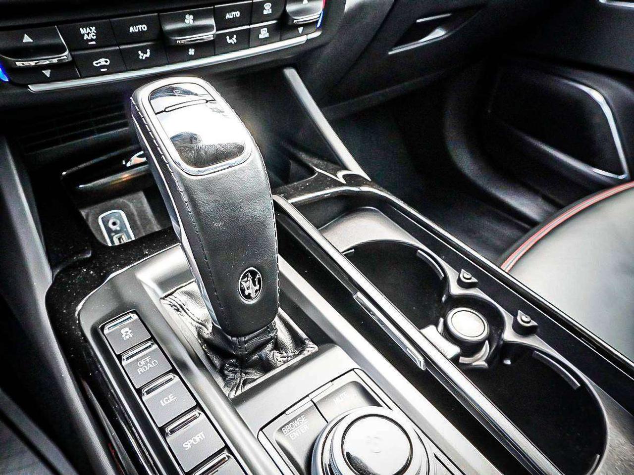 2023 Maserati Levante  Photo