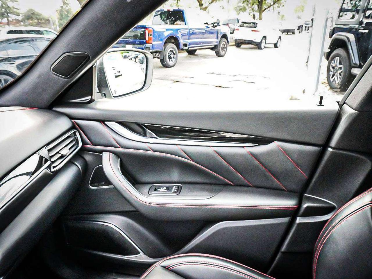 2023 Maserati Levante  Photo
