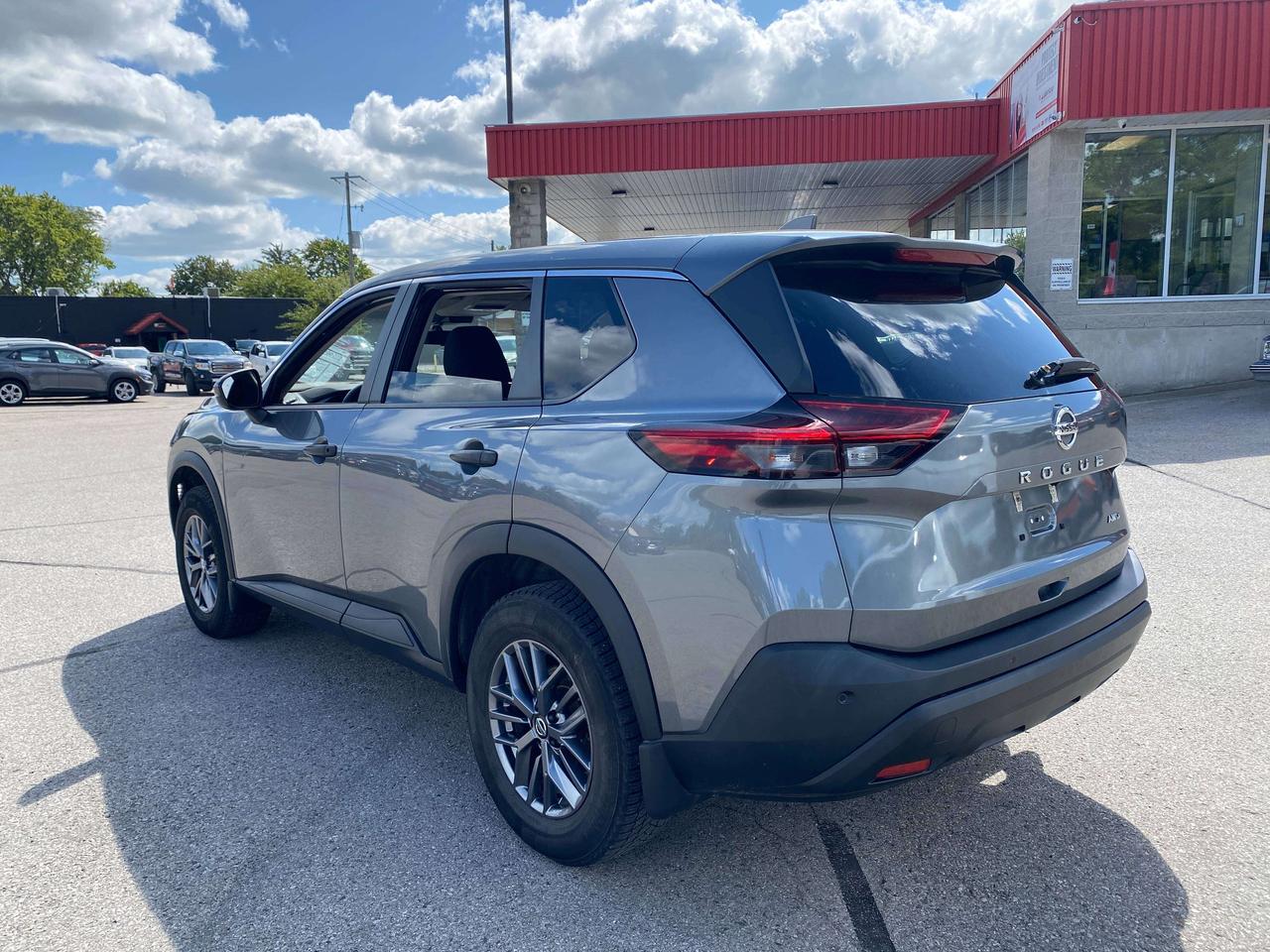 2021 Nissan Rogue S, CLEAN CARFAX, AWD, HEATED SEATS! Photo