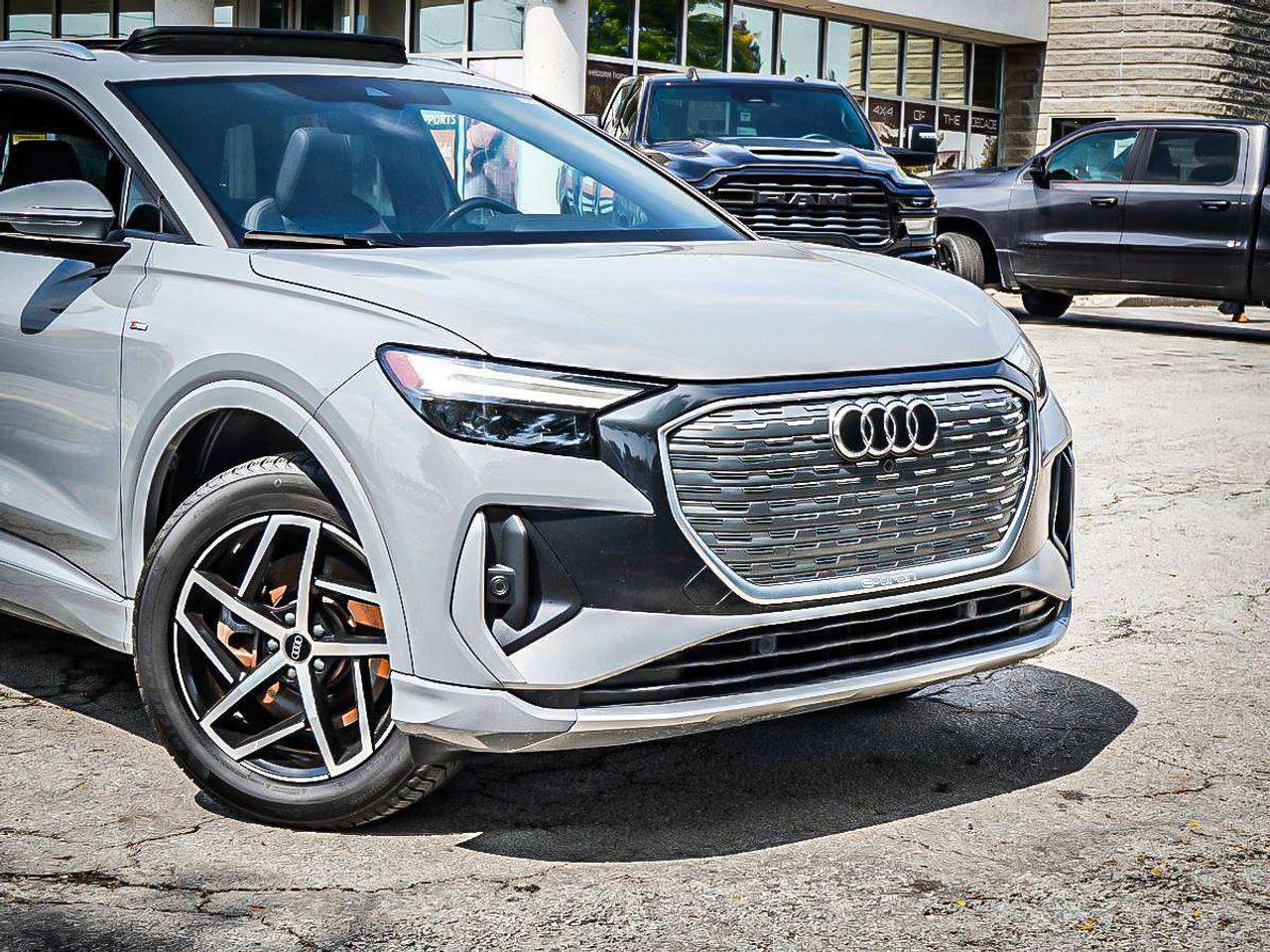 2023 Audi Q4 e-tron  Photo2