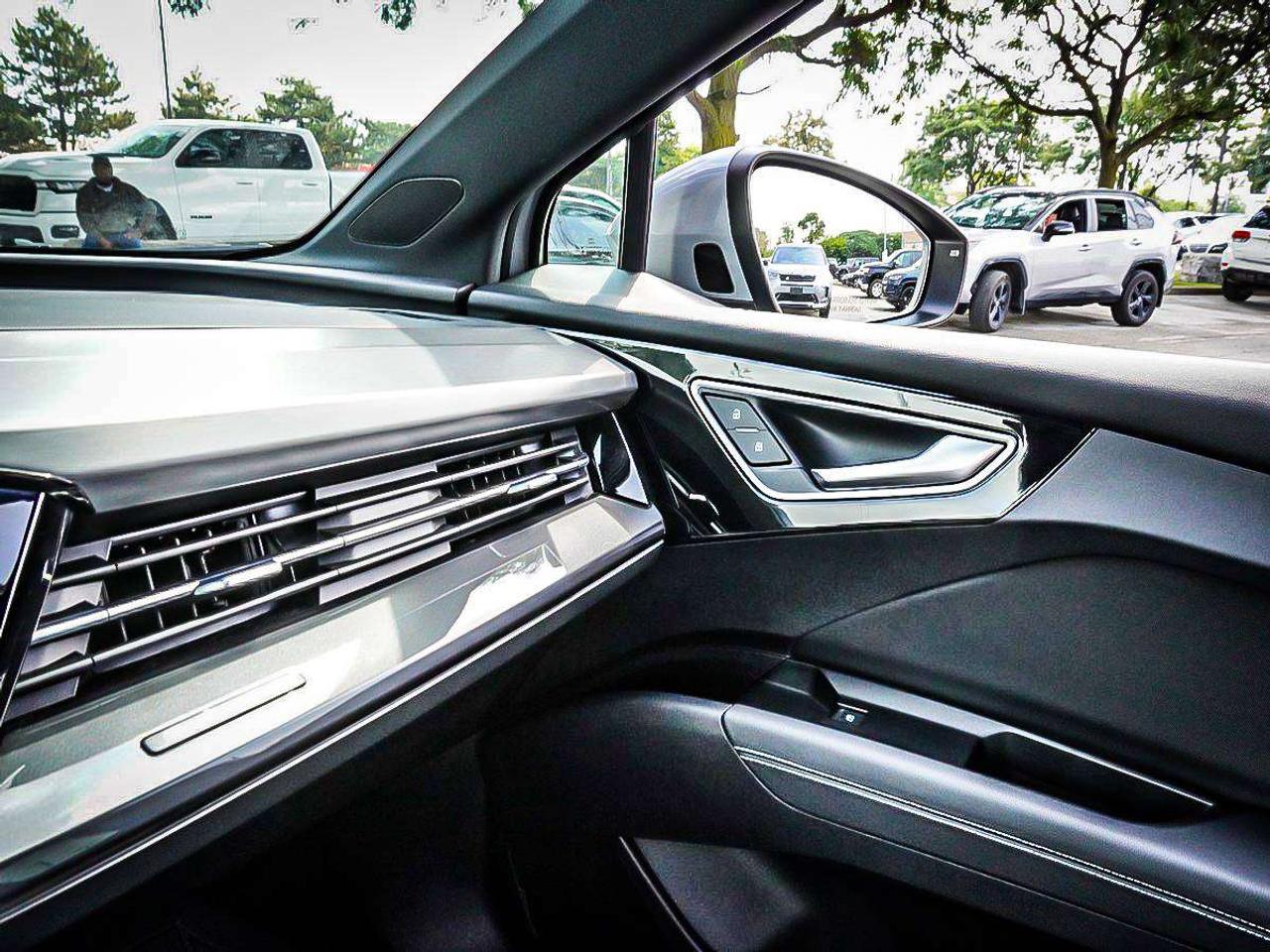 2023 Audi Q4 e-tron  Photo