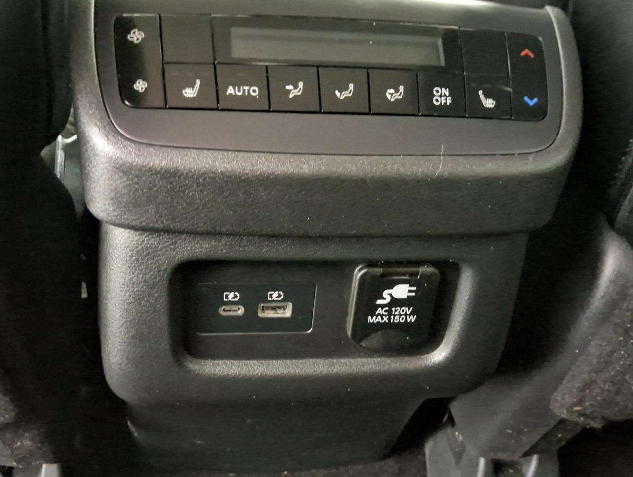 2023 Nissan Pathfinder SL Photo