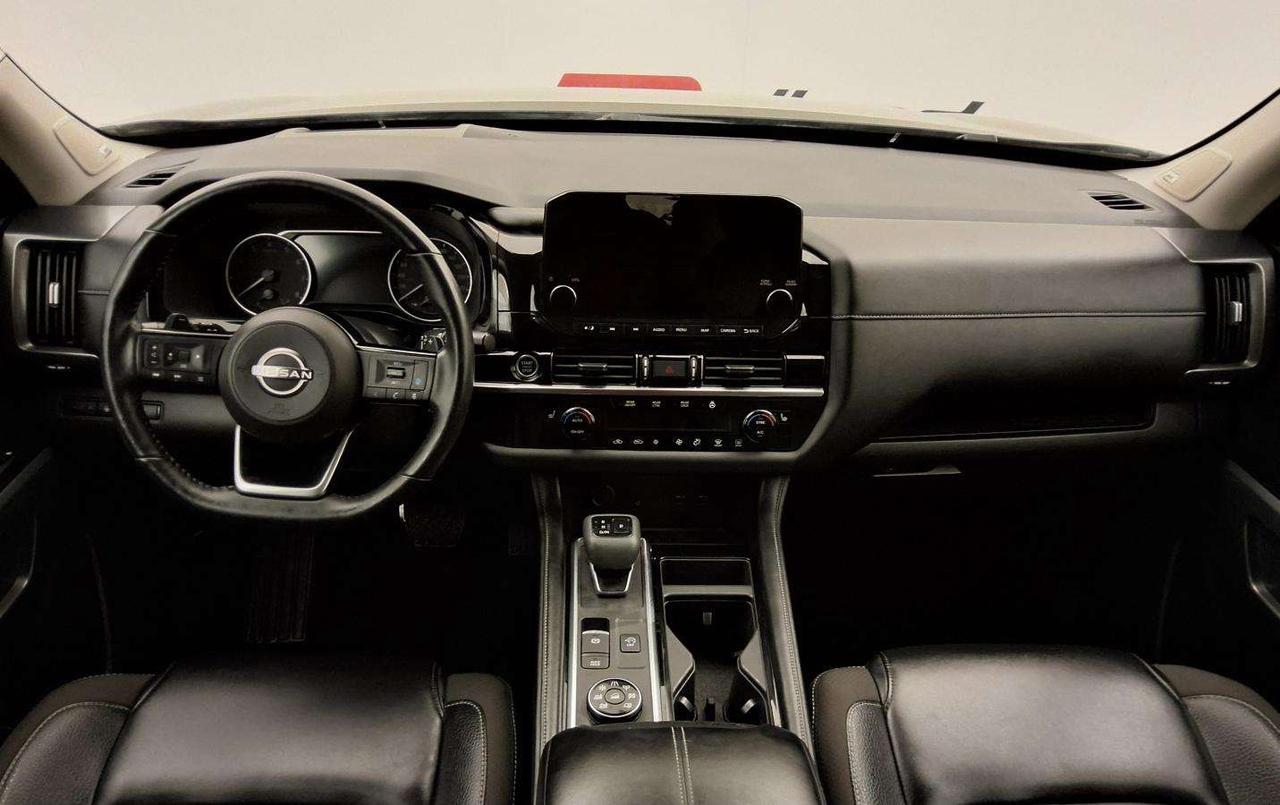2023 Nissan Pathfinder SL Photo