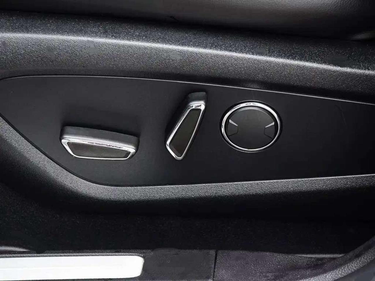 2016 Lincoln MKC Select AWD ~Nav ~Leather ~Moonroof ~Blind Spot Photo