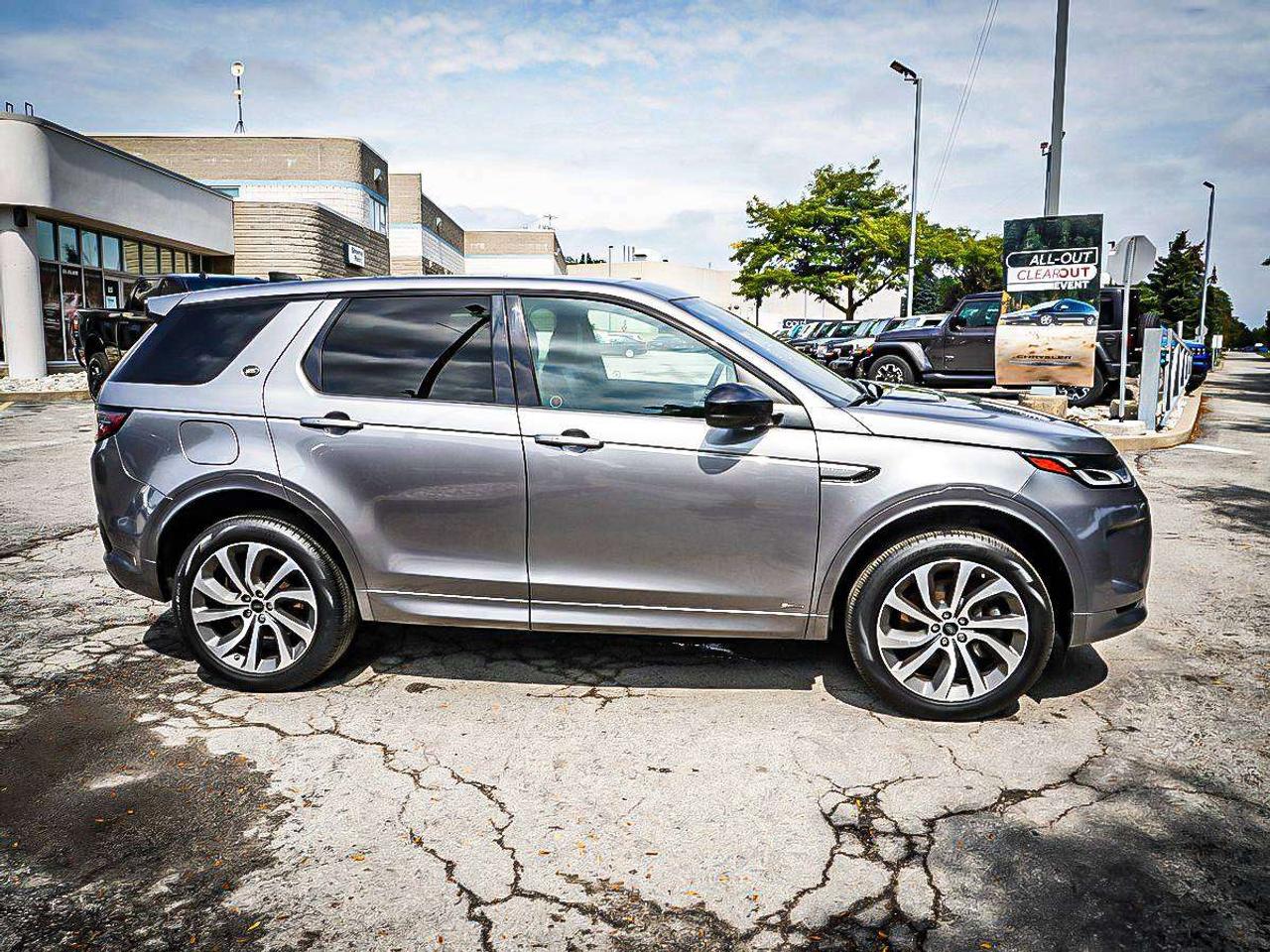 2020 Land Rover Discovery Sport  Photo