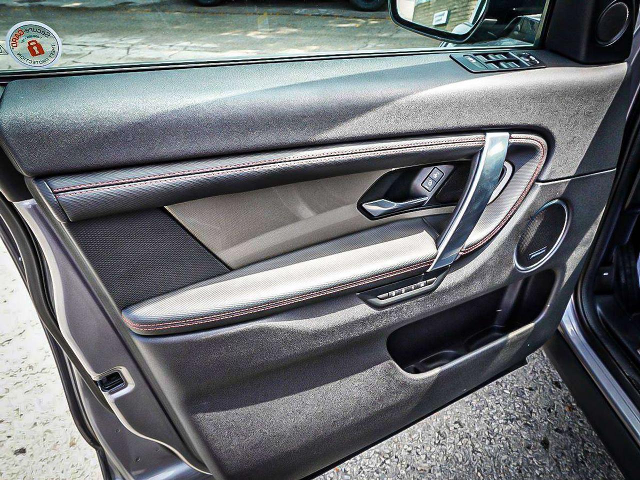 2020 Land Rover Discovery Sport  Photo