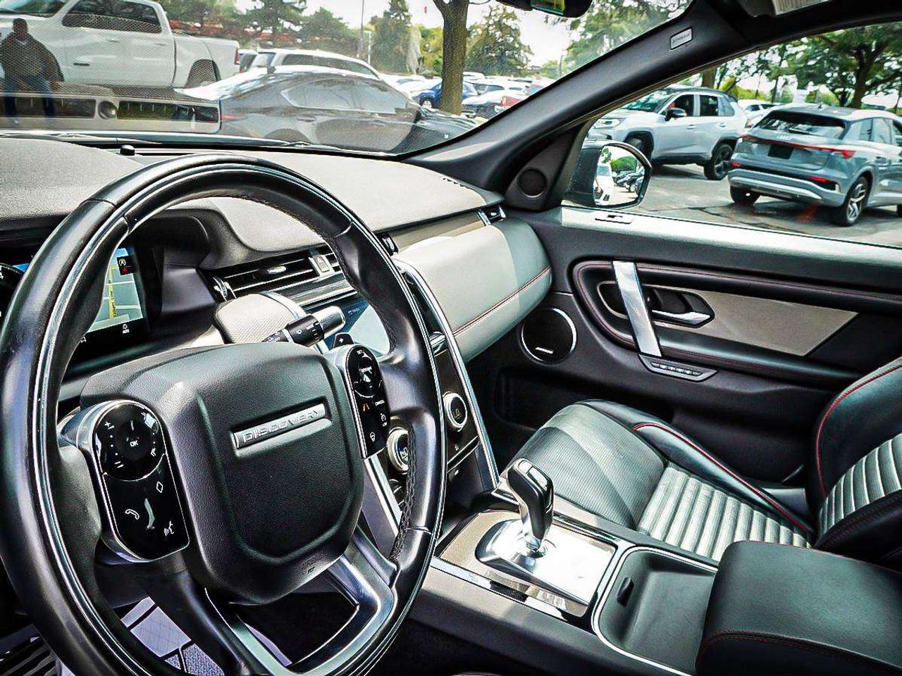 2020 Land Rover Discovery Sport  Photo