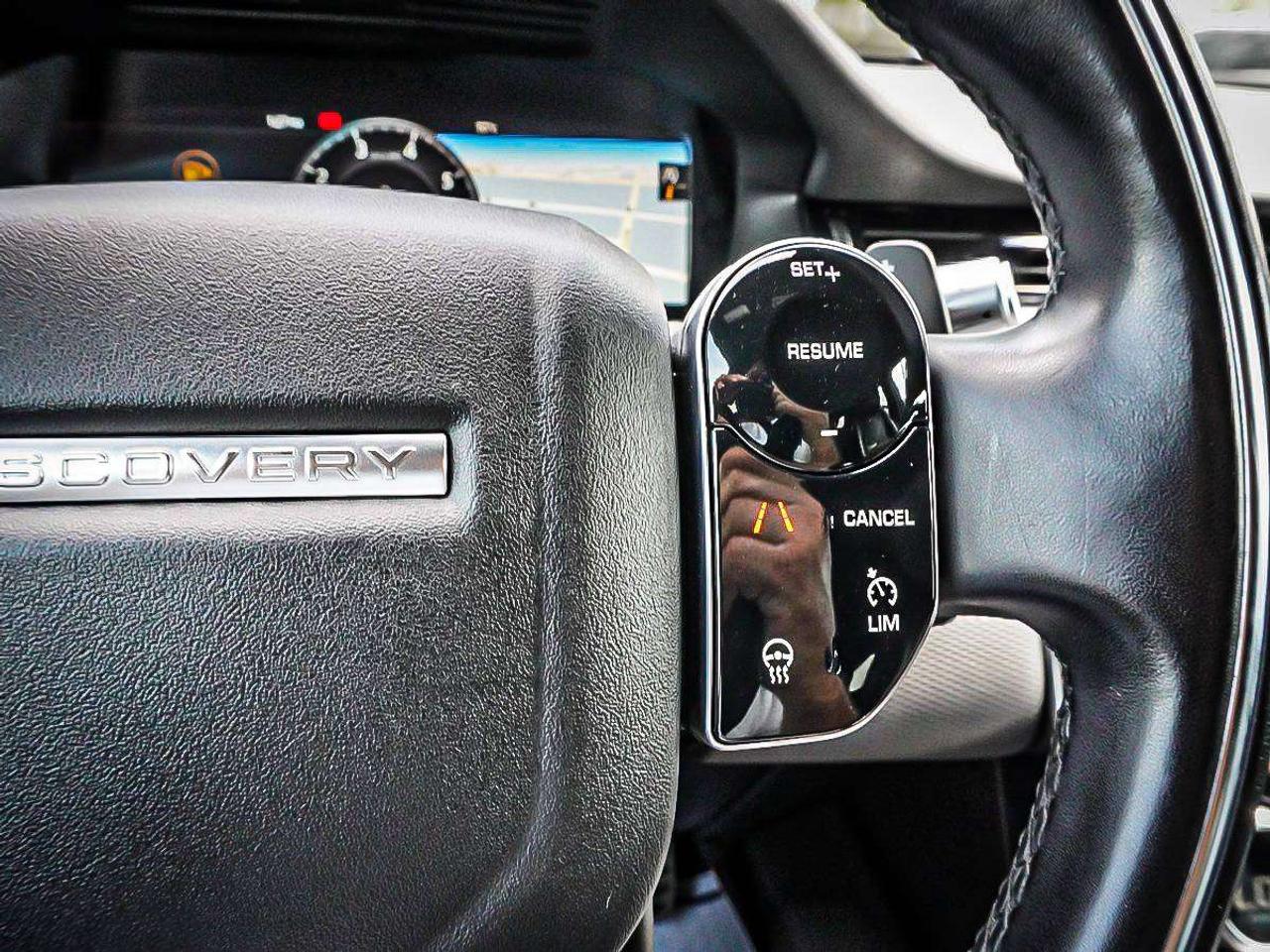 2020 Land Rover Discovery Sport  Photo