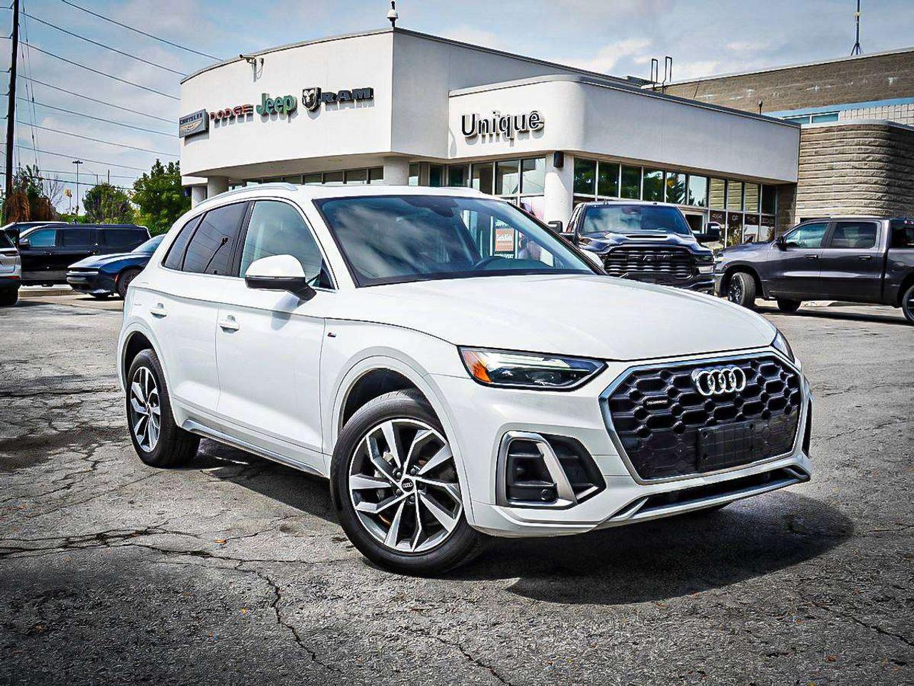 2022 Audi Q5  Photo1