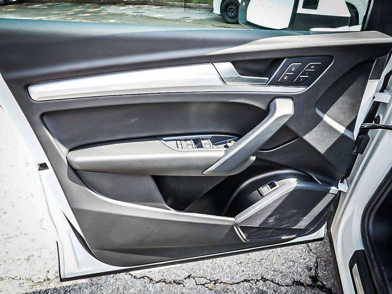 2022 Audi Q5  Photo