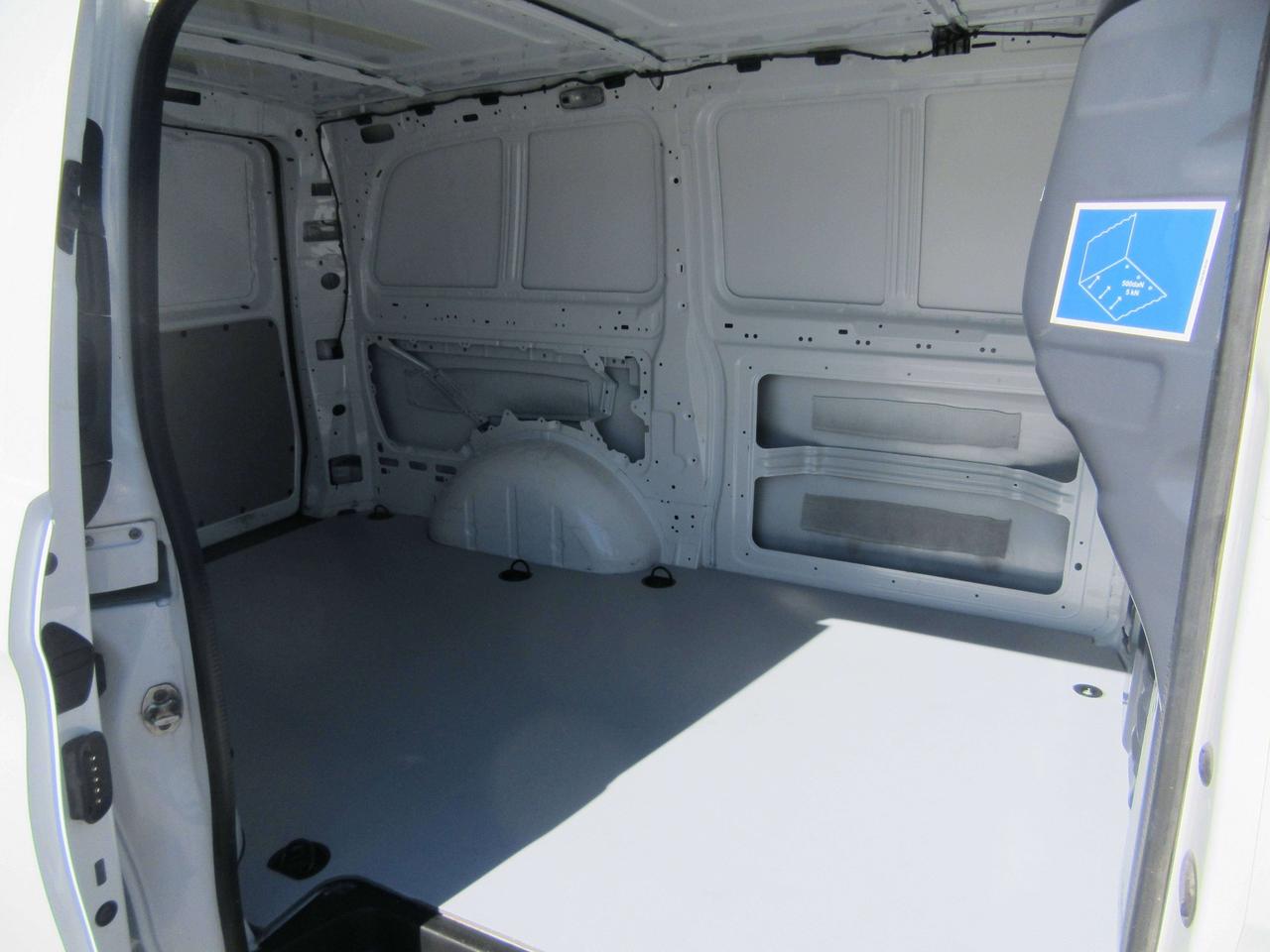 2023 Mercedes-Benz Metris Cargo Van CARGO VAN 126 INCH WHEEL BASE Photo