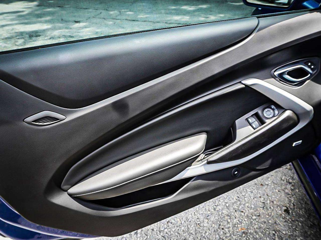 2021 Chevrolet Camaro  Photo