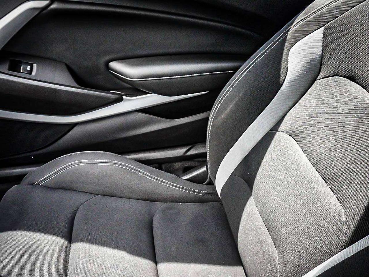 2021 Chevrolet Camaro  Photo