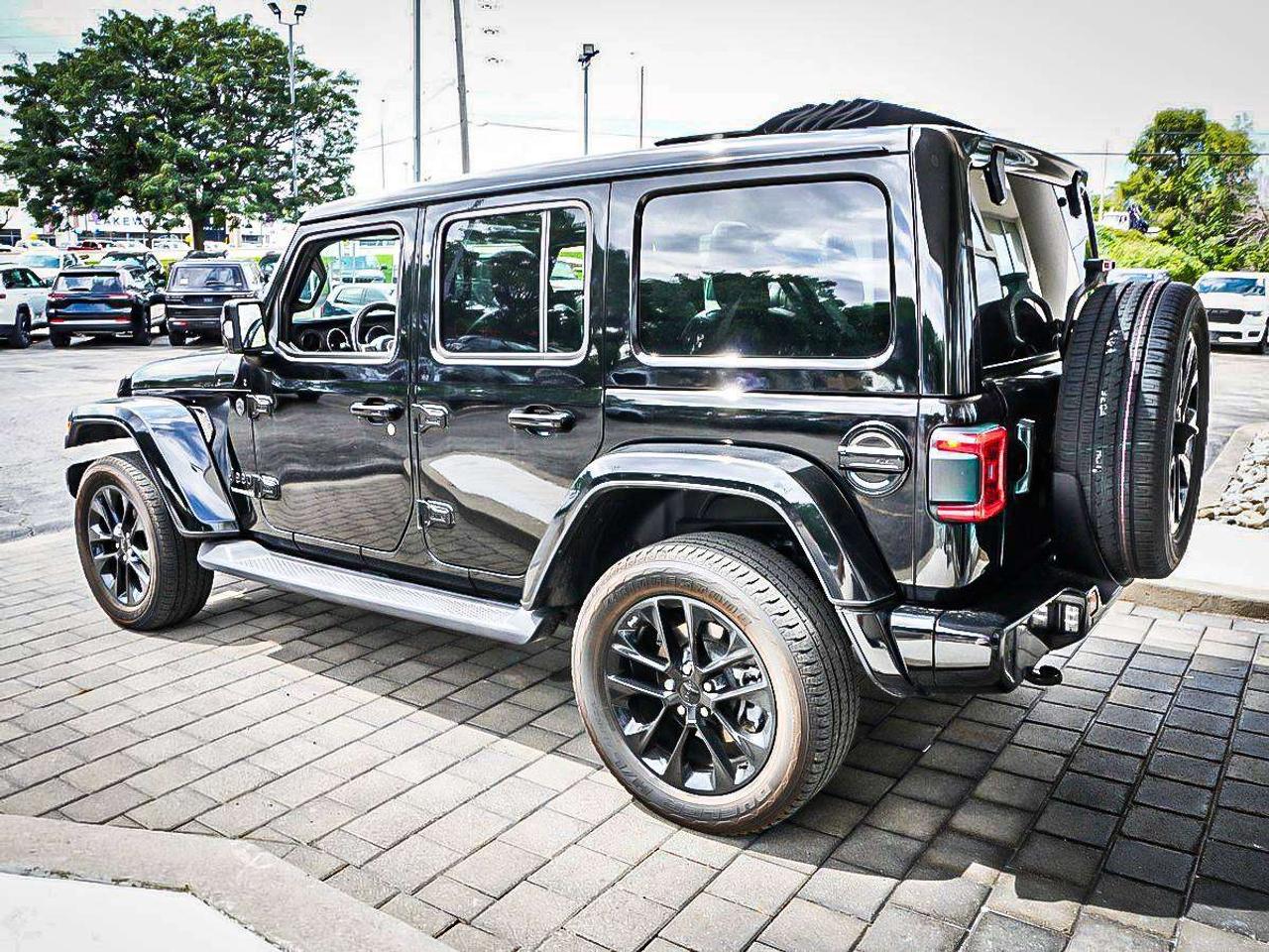 2023 Jeep Wrangler  Photo