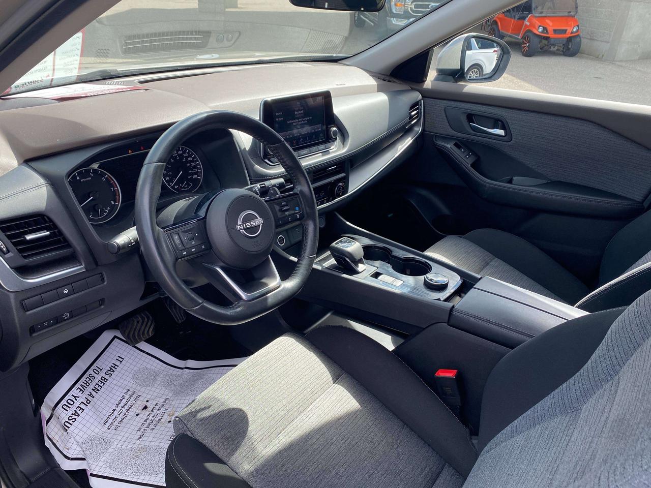 2023 Nissan Rogue SV MOONROOF, CLEAN CARFAX, AWD, REMOTE START! Photo
