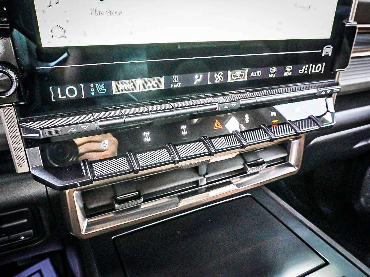 2025 GMC HUMMER EV Pickup  Photo