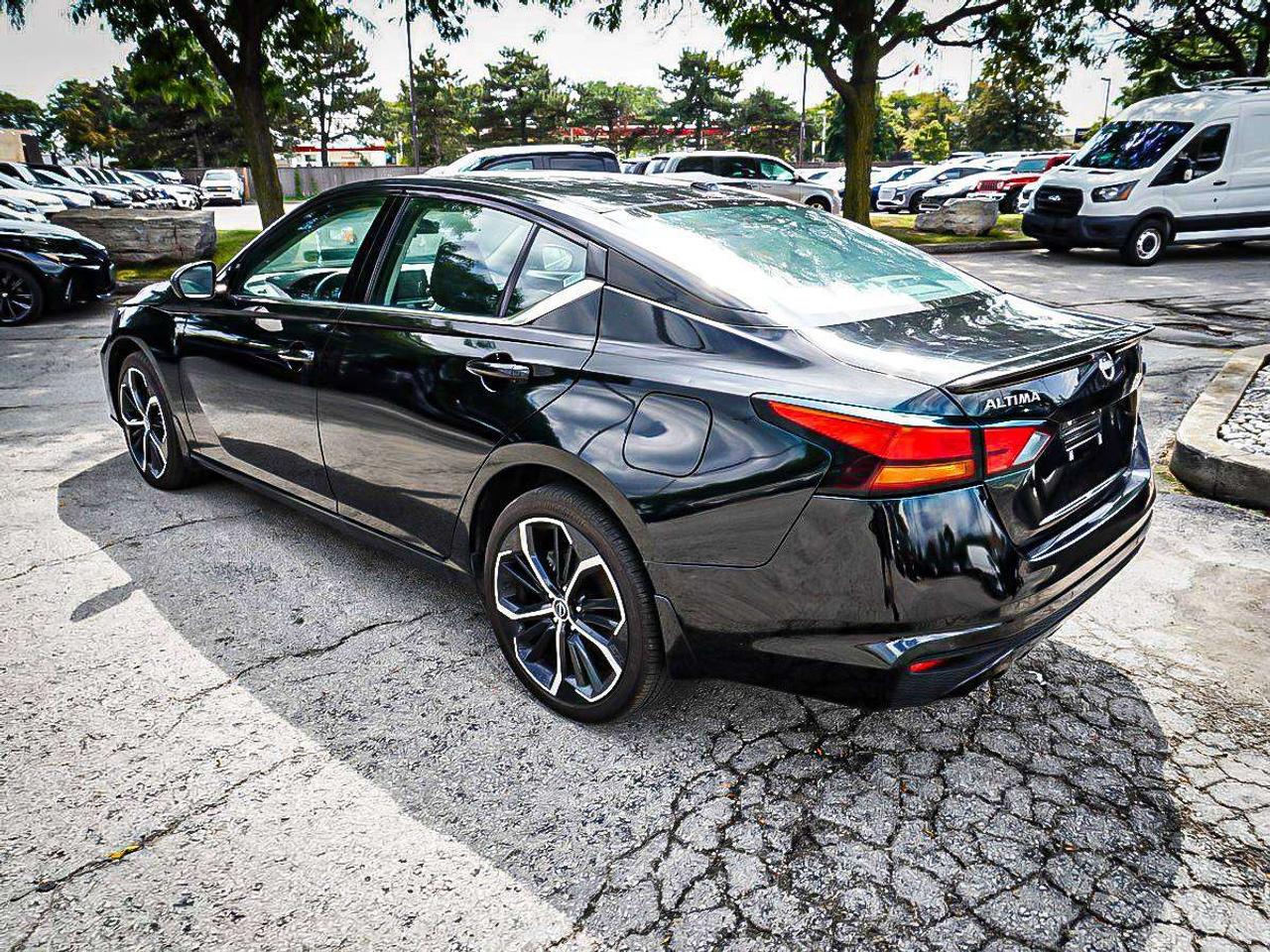 2024 Nissan Altima  Photo