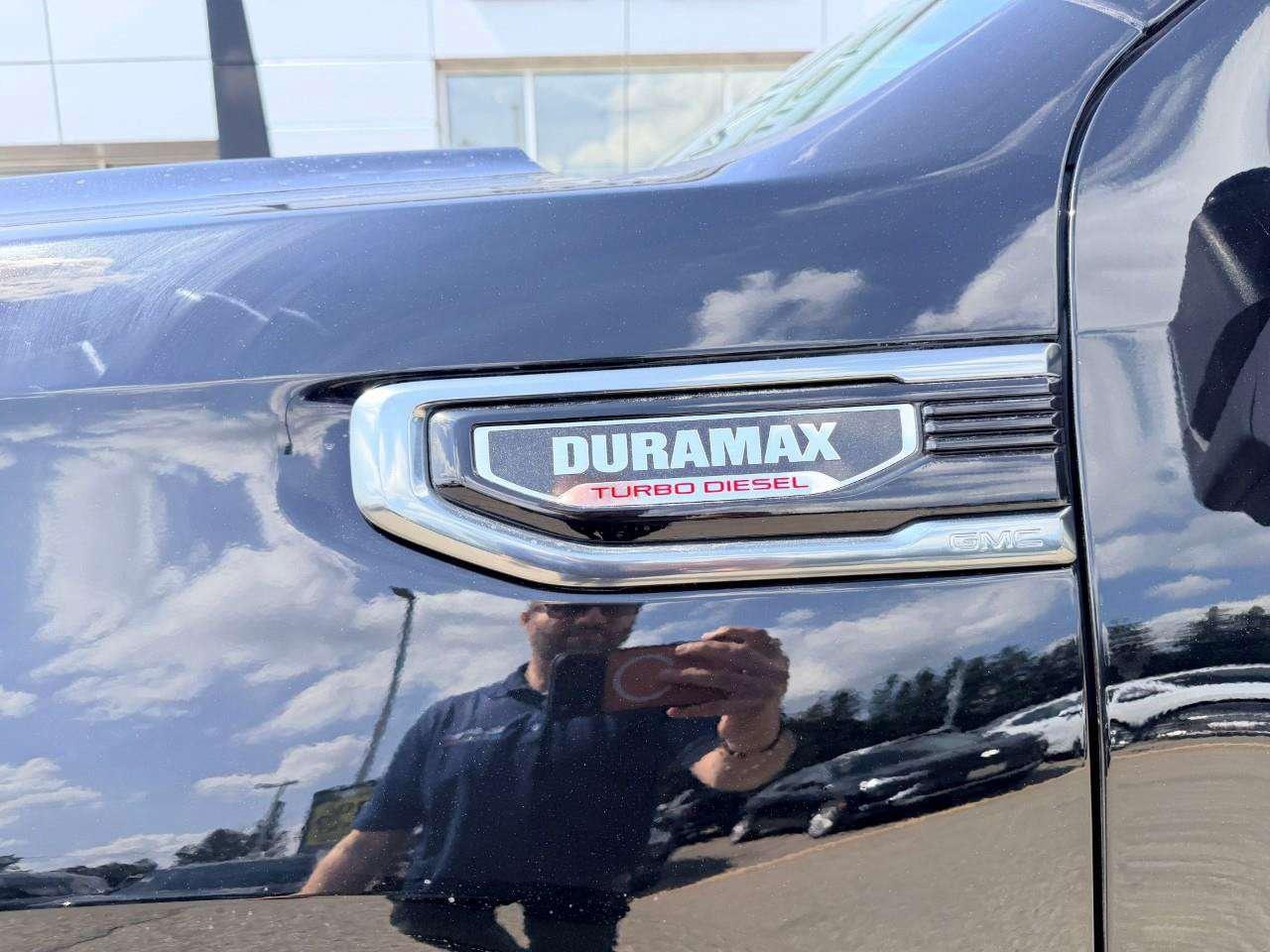 2026 GMC Sierra 1500 AT4, 3.0L DIESEL, 4X4, ALLOYS, LEATHER, 1-OWNER, MACMASTER ORIGINAL, CERTIFIED PREOWNED! Photo