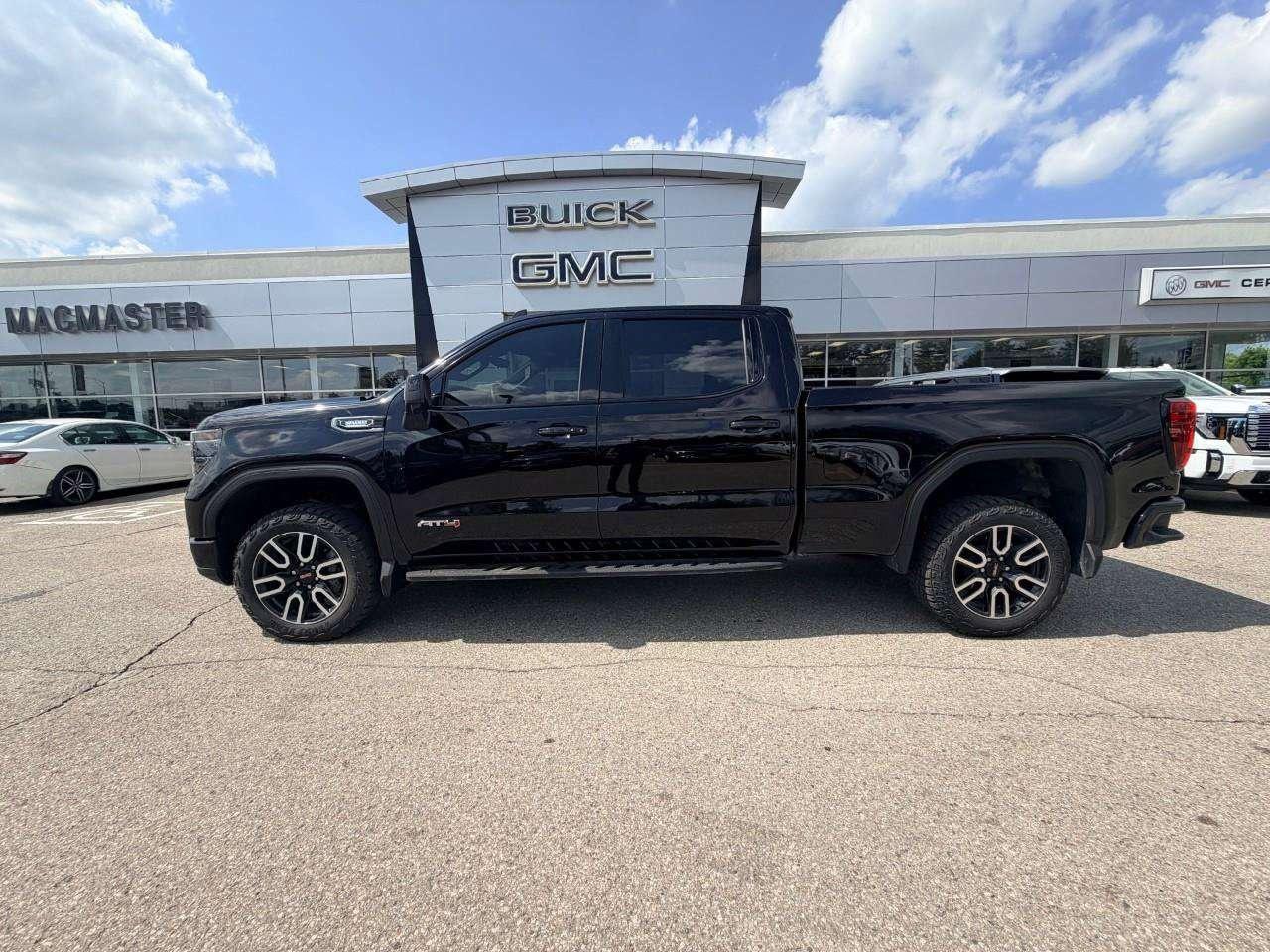 2026 GMC Sierra 1500 AT4, 3.0L DIESEL, 4X4, ALLOYS, LEATHER, 1-OWNER, MACMASTER ORIGINAL, CERTIFIED PREOWNED! Photo3