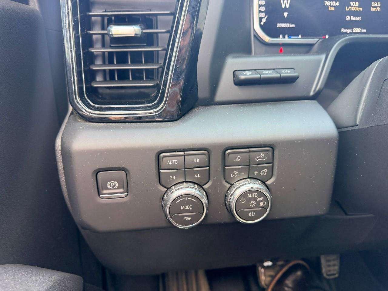 2026 GMC Sierra 1500 AT4, 3.0L DIESEL, 4X4, ALLOYS, LEATHER, 1-OWNER, MACMASTER ORIGINAL, CERTIFIED PREOWNED! Photo