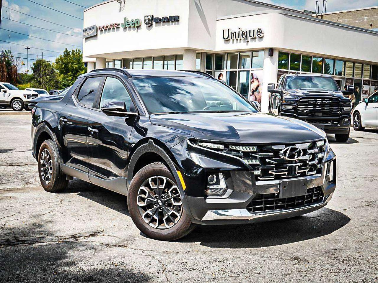 2024 Hyundai Santa Cruz  Photo1