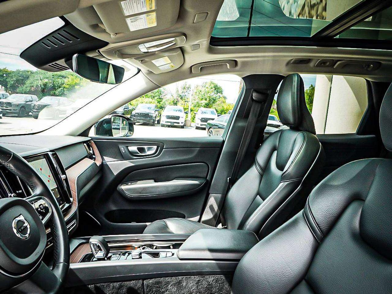 2024 Volvo XC60  Photo