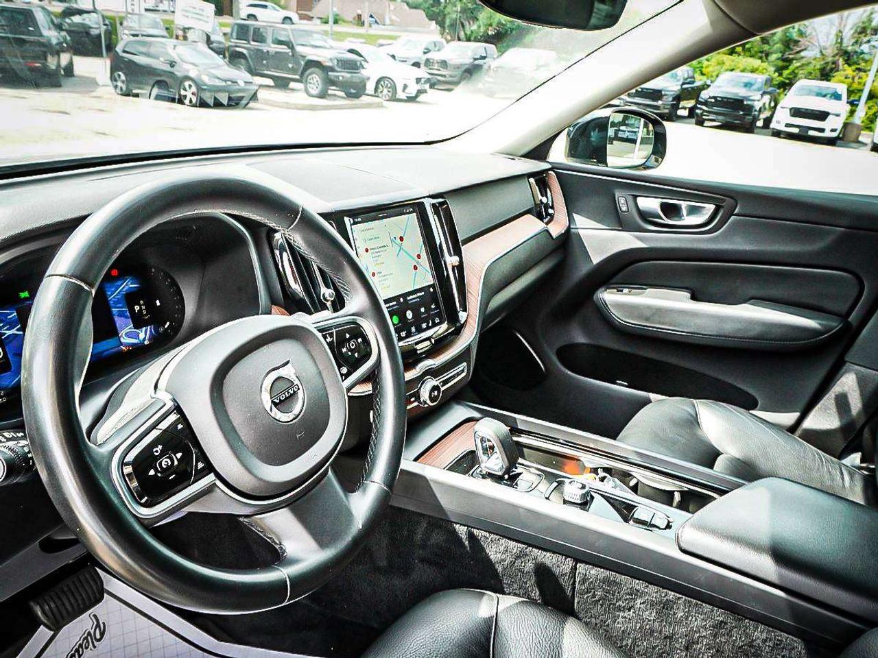 2024 Volvo XC60  Photo