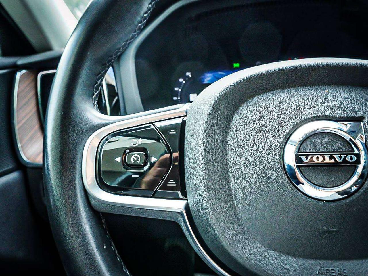 2024 Volvo XC60  Photo