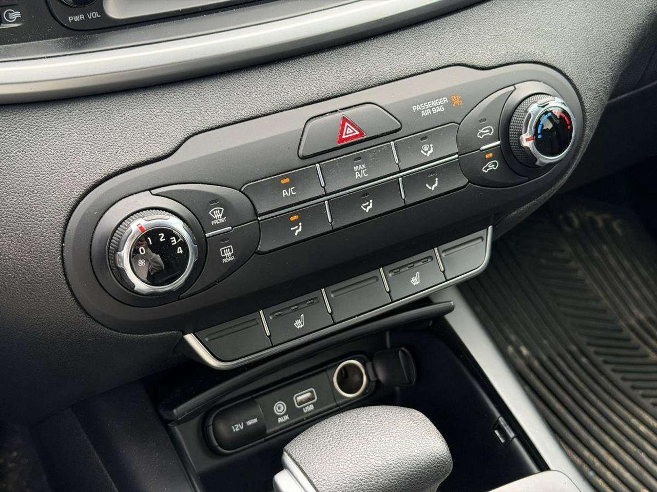 2020 Kia Sorento LX AWD Photo