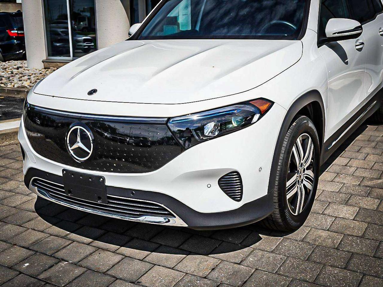 2025 Mercedes-Benz EQB  Photo