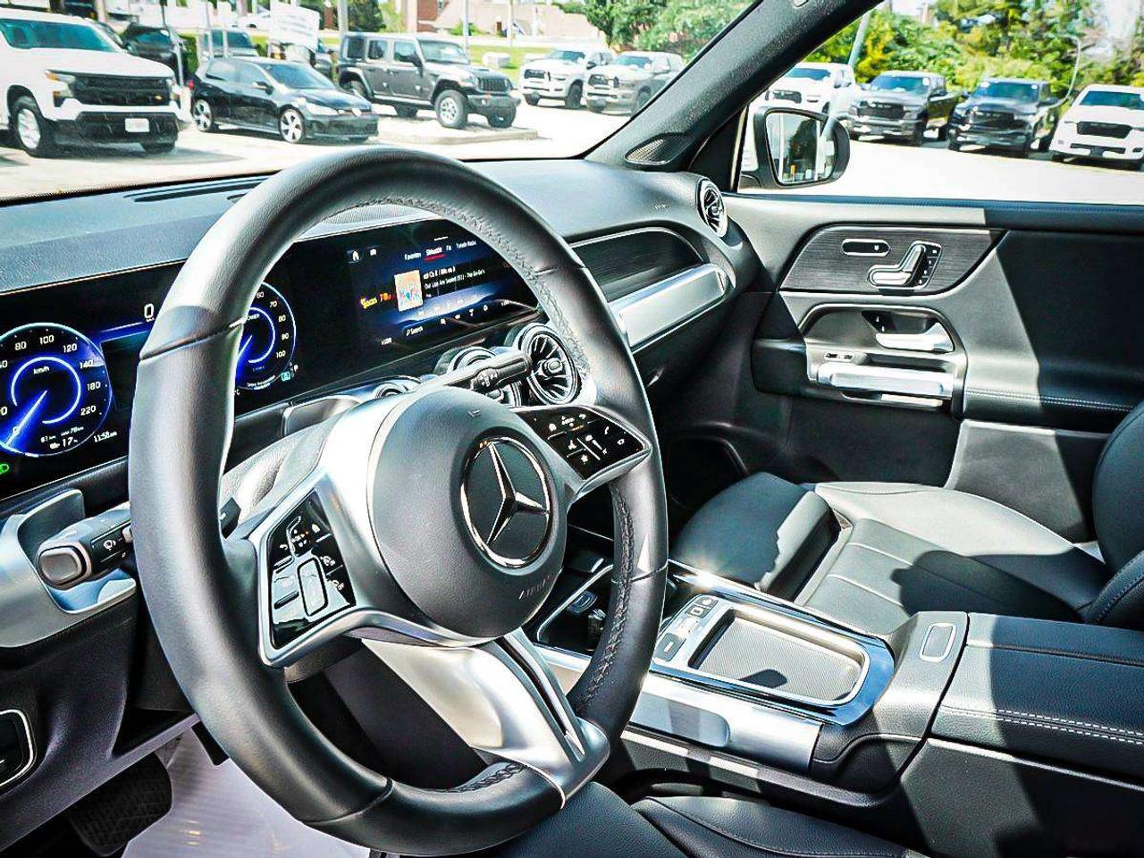 2025 Mercedes-Benz EQB  Photo