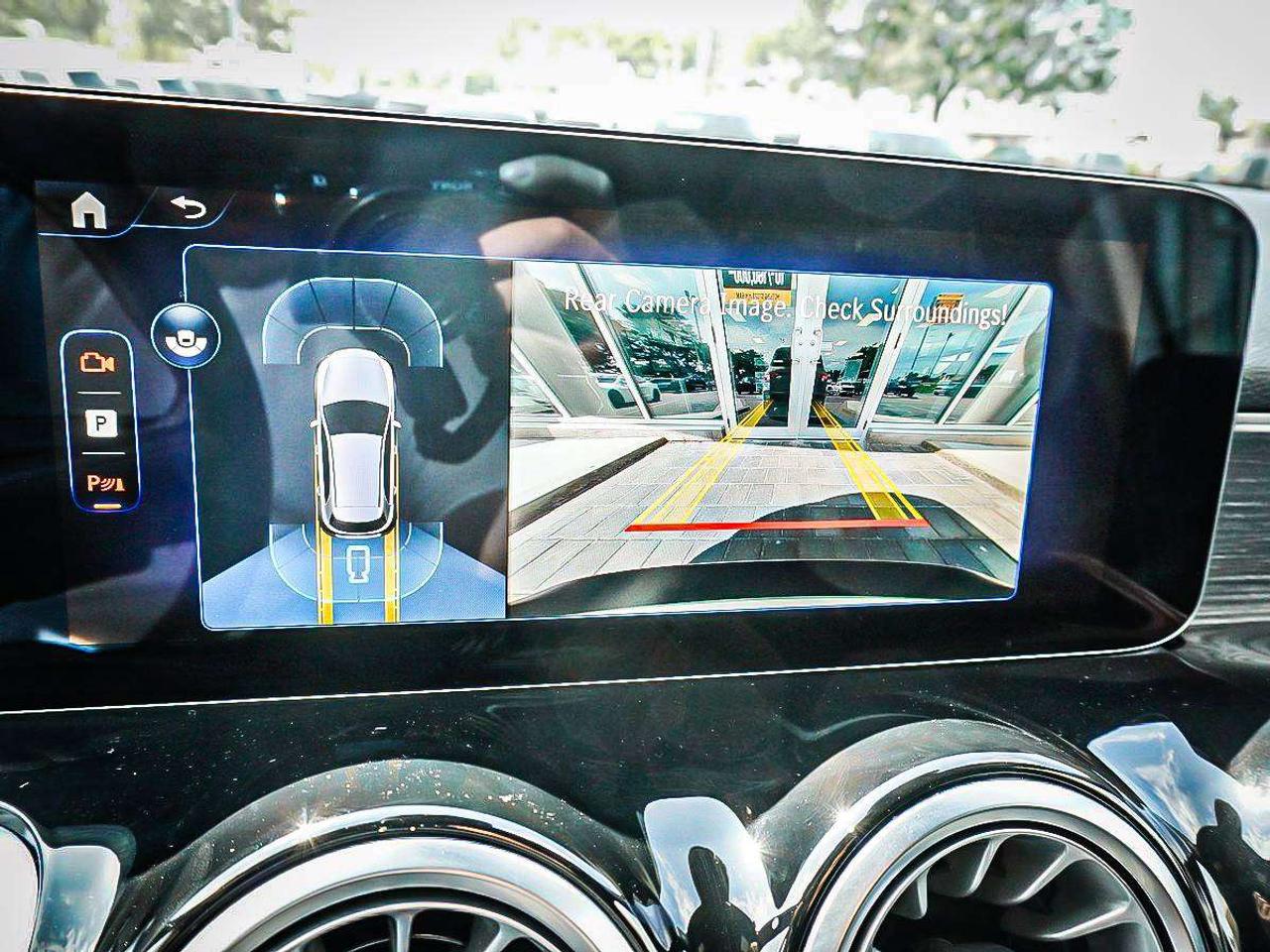 2025 Mercedes-Benz EQB  Photo