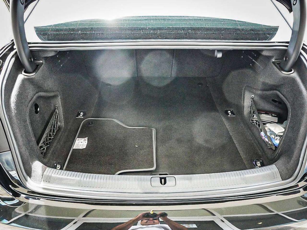 2017 Audi A4  Photo