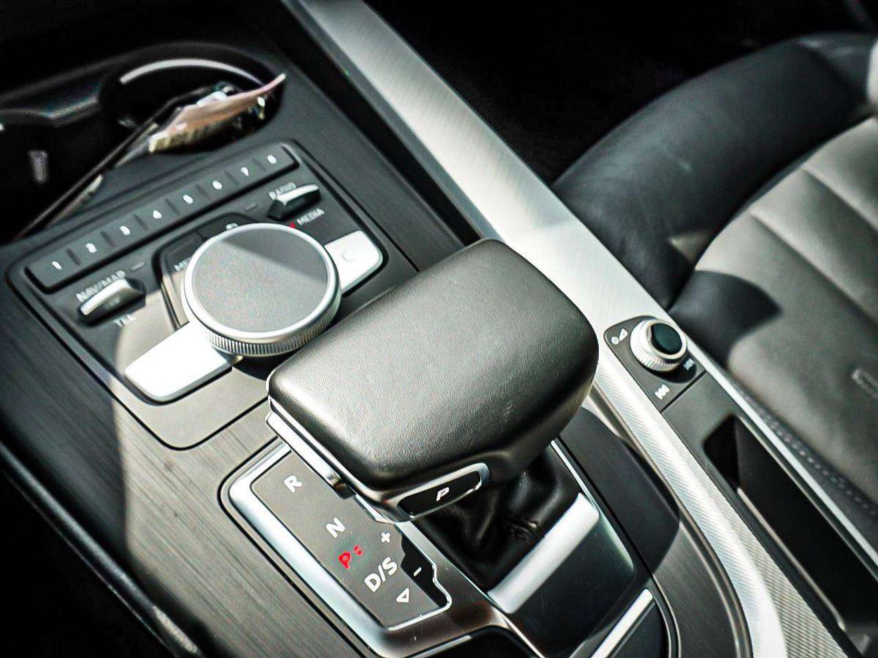 2017 Audi A4  Photo