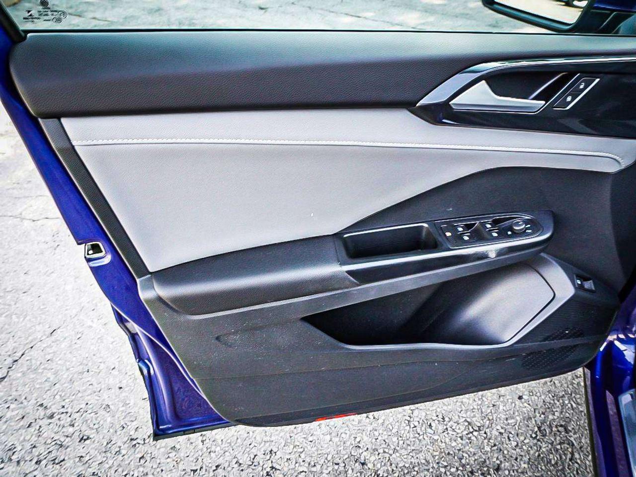 2023 Volkswagen Taos  Photo
