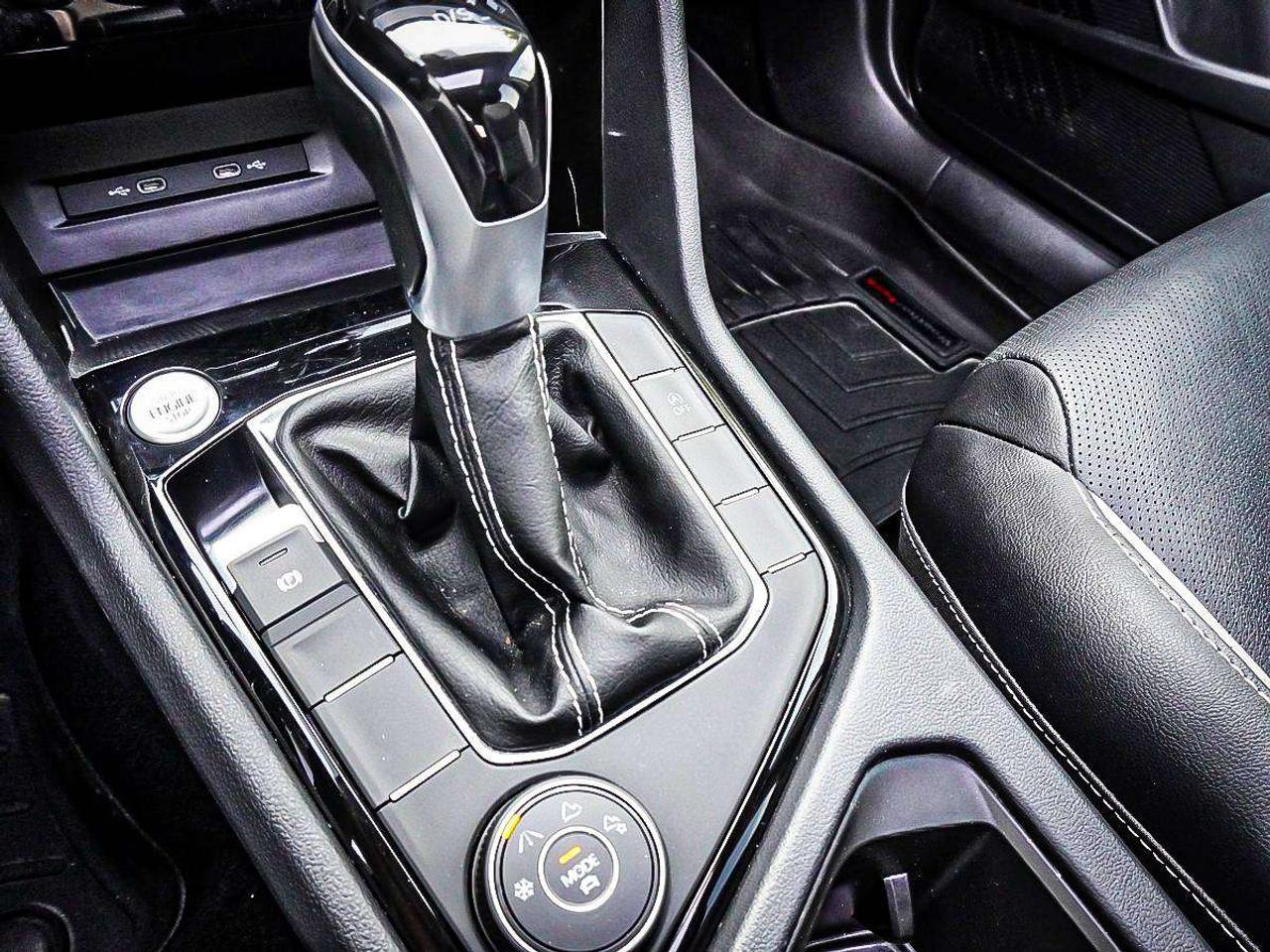 2023 Volkswagen Taos  Photo