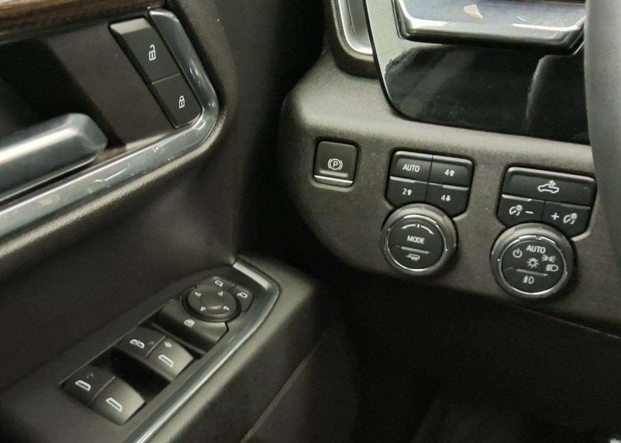 2023 Chevrolet Silverado 1500 RST Photo