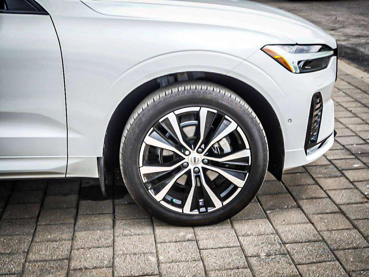 2024 Volvo XC60  Photo