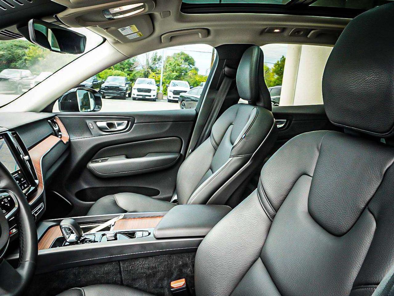 2024 Volvo XC60  Photo
