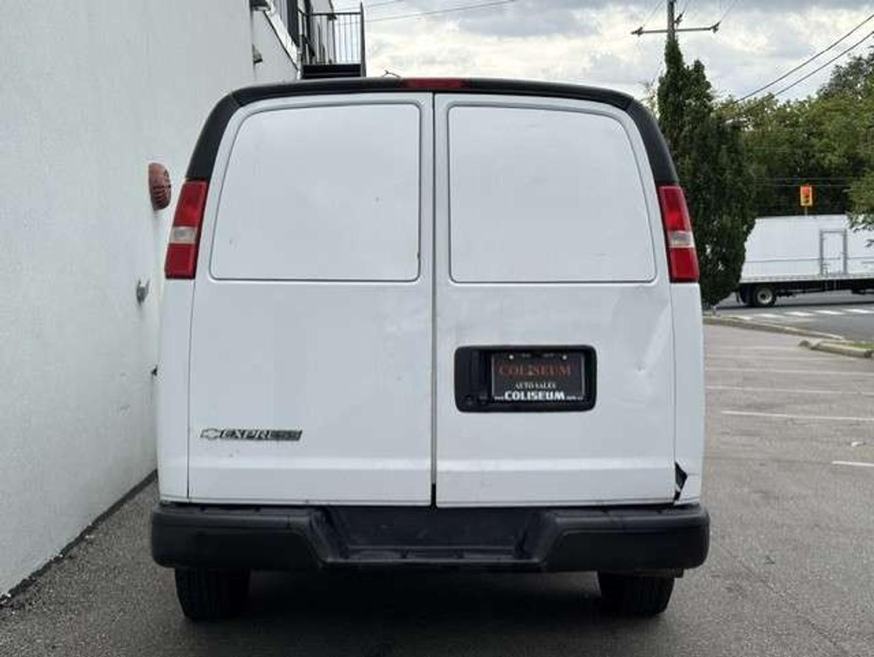 2018 Chevrolet Express 2500 CARGO EXTENDED **THERMO KING REEFER-FREEZER** Photo3